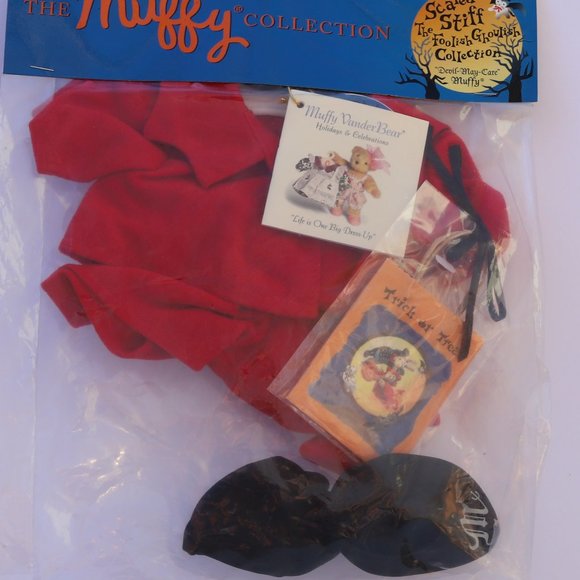 The Muffy Collection - Devil May Care Muffy Outfit - Picture 6 of 7